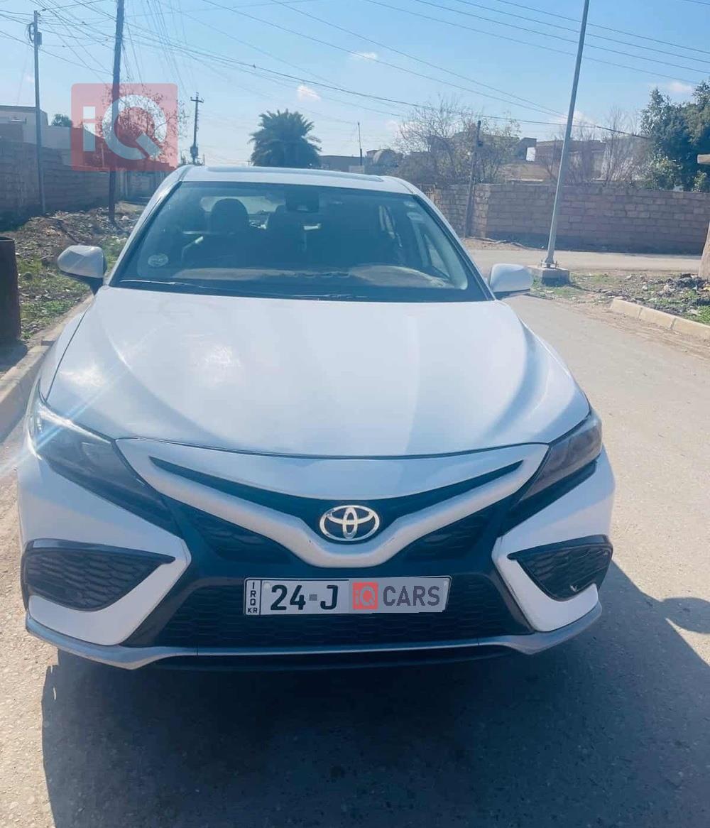 تۆیۆتا کامری